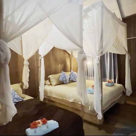 Mentawai Surf Camp Hotell Muarasiberut Eksteriør bilde